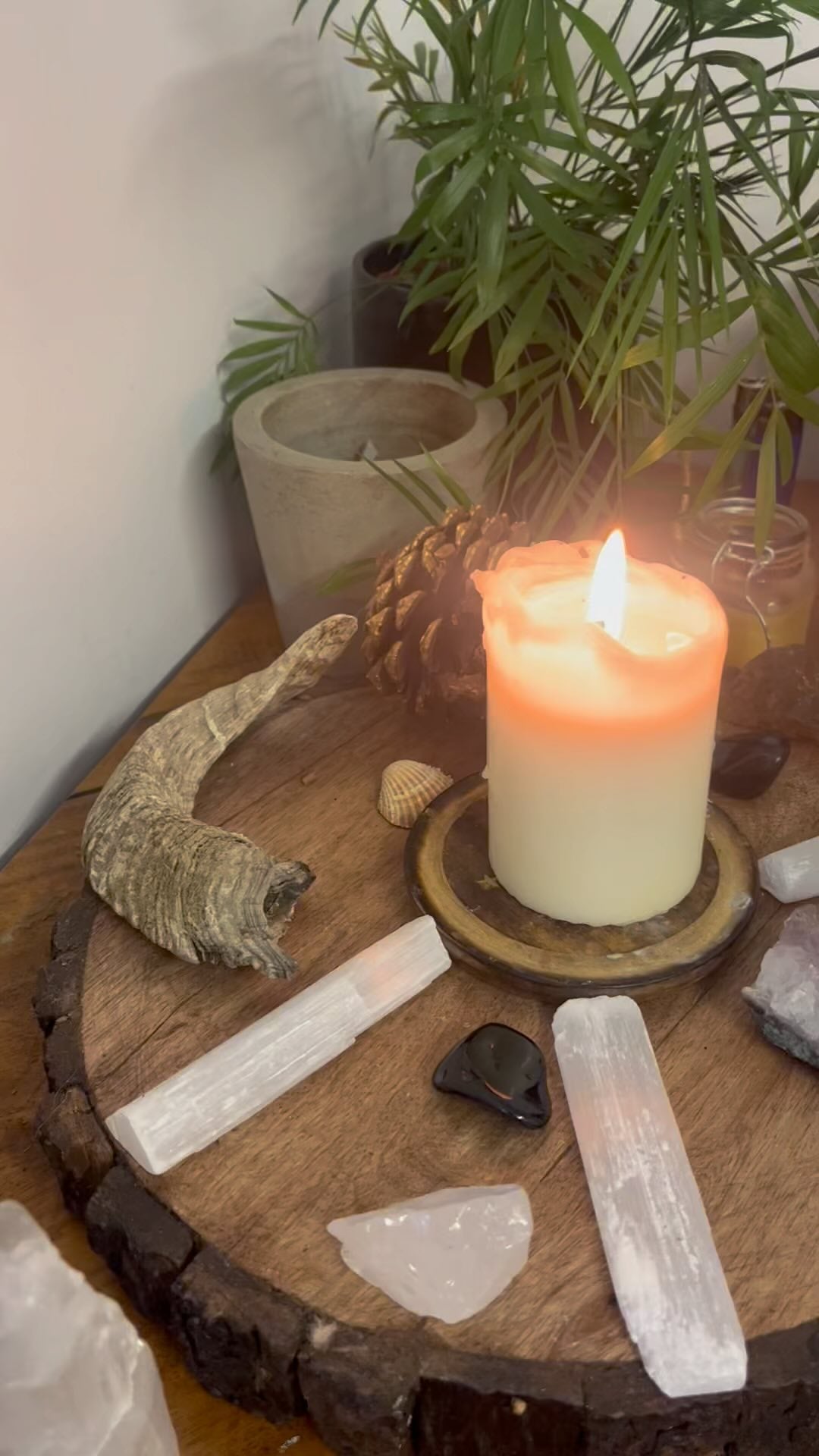 December Wintering Guide: Yule, Slow Living Rituals & December 2025 Cosmic Movements